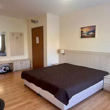 Serena Kavaci Apartment
